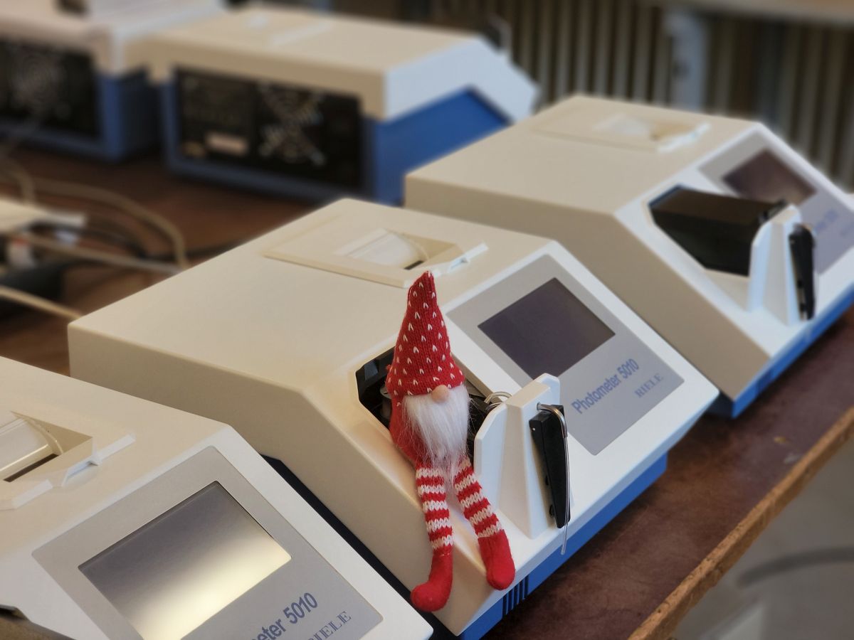 Elf on the shelf in the photometer